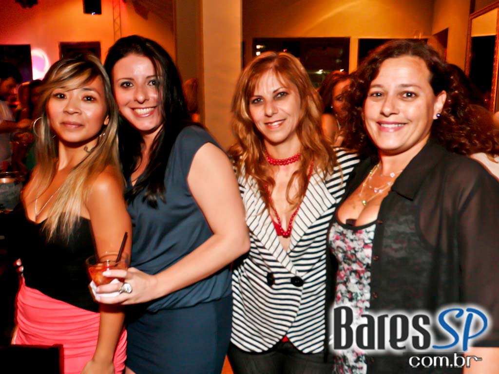 Boteco Pellegrino foi inaugurado nesta quarta com show de Lucylla & Lucyana Boteco Pellegrino foi inaugurado nesta quarta com show de Lucylla & Lucyana