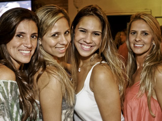 Animação e cardápio variado de bebidas e porções, na noite de sábado do Boteco Seu Miagui