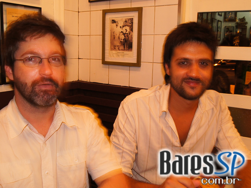 Genésio Pasta e Chopp ofereceu um happy hour descontraído na noite de sexta-feira Genésio Pasta e Chopp ofereceu um happy hour descontraído na noite de sexta-feira