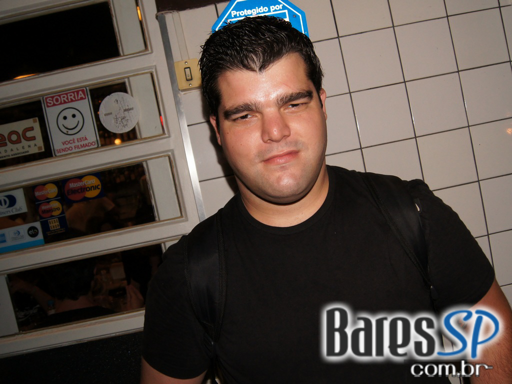 Genésio Pasta e Chopp ofereceu um happy hour descontraído na noite de sexta-feira Genésio Pasta e Chopp ofereceu um happy hour descontraído na noite de sexta-feira