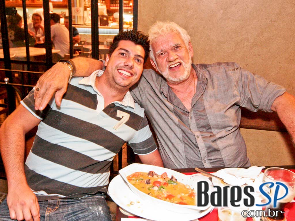 Terça-Feira teve Happy Hour no Bar da Mooca Terça-Feira teve Happy Hour no Bar da Mooca