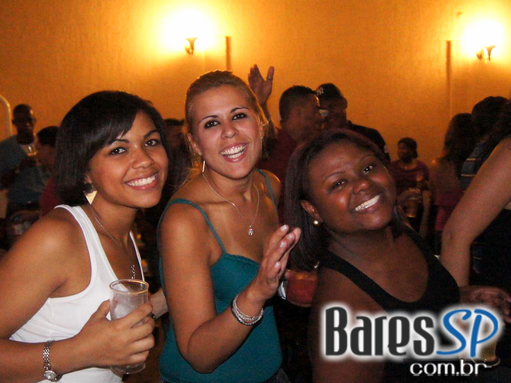 Sexta Feira Happy Hour Das 18:00h as 00:00h nas sextas do Santa Olívia Sexta Feira Happy Hour Das 18:00h as 00:00h nas sextas do Santa Olívia