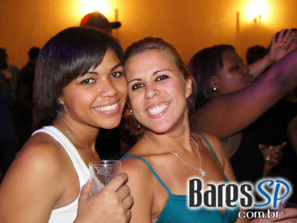 Sexta Feira Happy Hour Das 18:00h as 00:00h nas sextas do Santa Olívia Sexta Feira Happy Hour Das 18:00h as 00:00h nas sextas do Santa Olívia