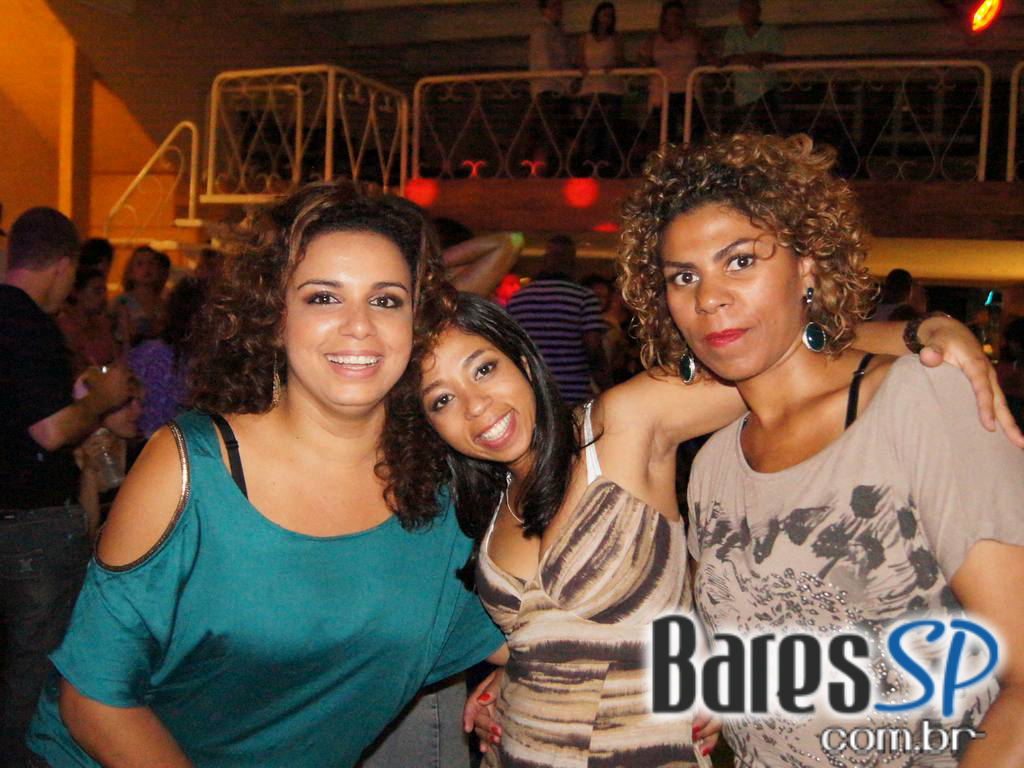 Sexta Feira Happy Hour Das 18:00h as 00:00h nas sextas do Santa Olívia Sexta Feira Happy Hour Das 18:00h as 00:00h nas sextas do Santa Olívia