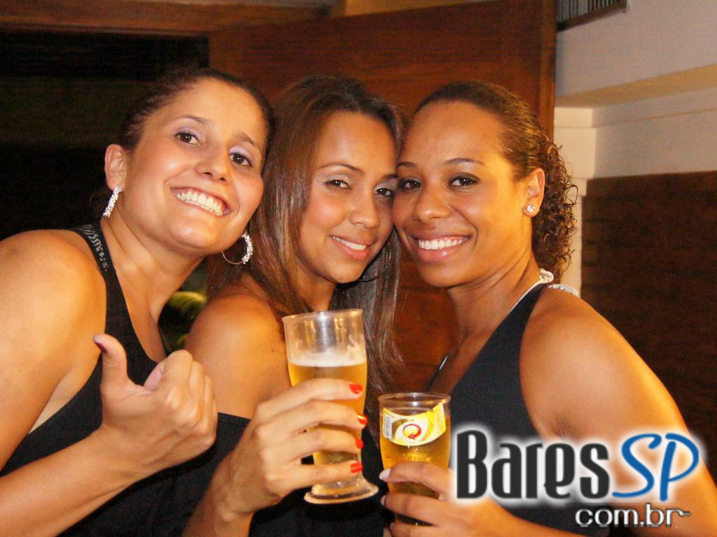Sexta Feira Happy Hour Das 18:00h as 00:00h nas sextas do Santa Olívia Sexta Feira Happy Hour Das 18:00h as 00:00h nas sextas do Santa Olívia