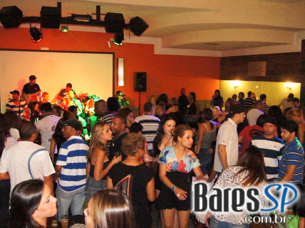 Sexta Feira Happy Hour Das 18:00h as 00:00h nas sextas do Santa Olívia Sexta Feira Happy Hour Das 18:00h as 00:00h nas sextas do Santa Olívia