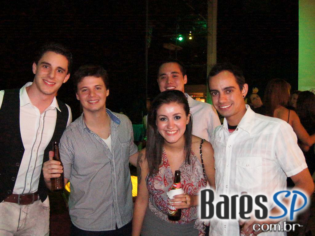 Muito Hip House na sexta do Café De La Musique Muito Hip House na sexta do Café De La Musique