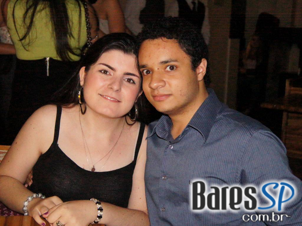 Muito Hip House na sexta do Café De La Musique Muito Hip House na sexta do Café De La Musique