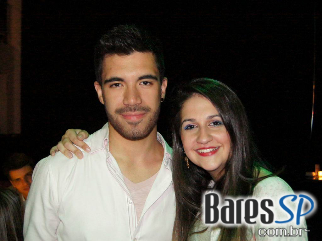 Muito Hip House na sexta do Café De La Musique Muito Hip House na sexta do Café De La Musique