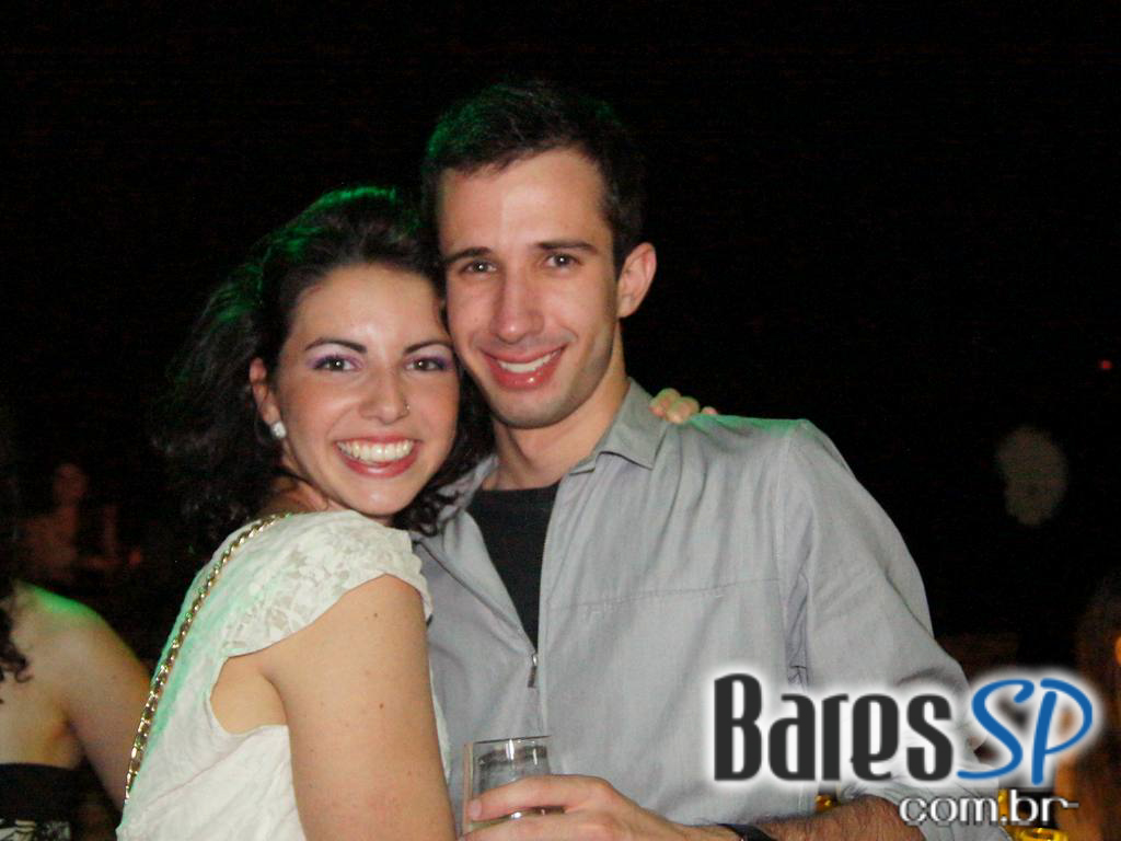 Muito Hip House na sexta do Café De La Musique Muito Hip House na sexta do Café De La Musique