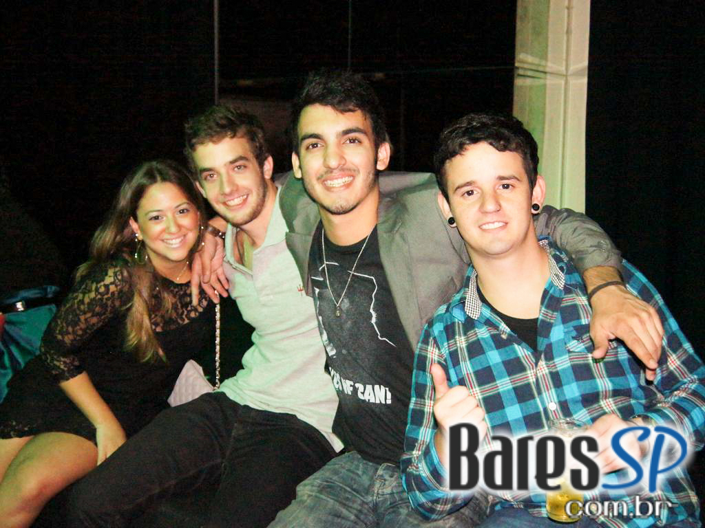 Muito Hip House na sexta do Café De La Musique Muito Hip House na sexta do Café De La Musique