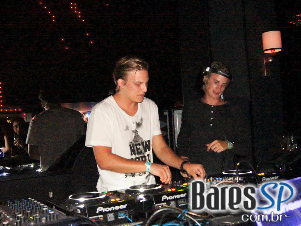 Noite de muita música com atração internacional no Club Set Noite de muita música com atração internacional no Club Set