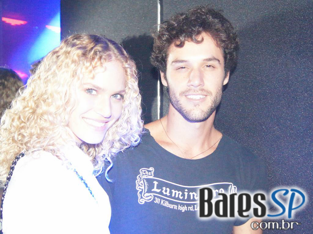 Noite de muita música com atração internacional no Club Set Noite de muita música com atração internacional no Club Set