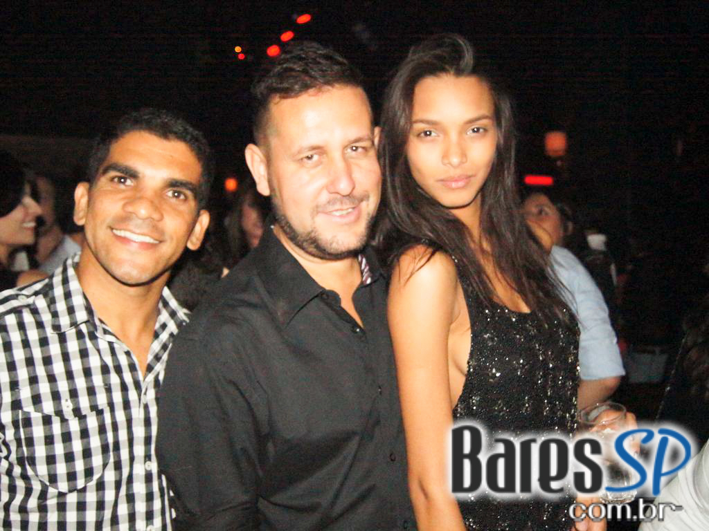 Noite de muita música com atração internacional no Club Set Noite de muita música com atração internacional no Club Set