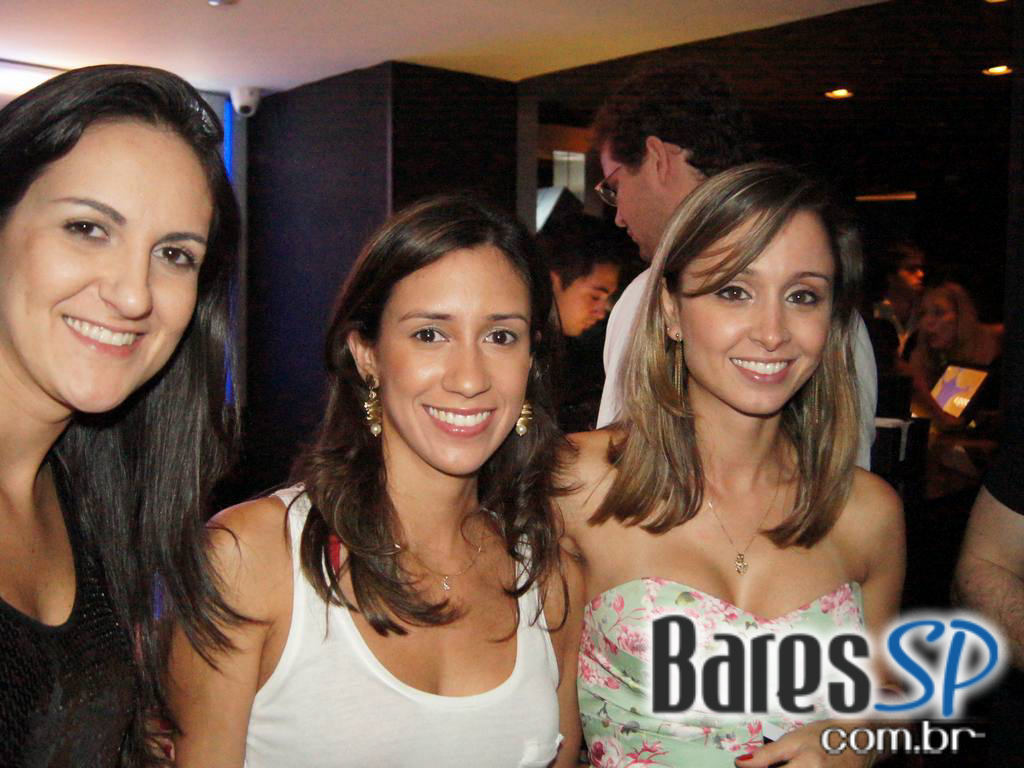 Noite de muita música com atração internacional no Club Set Noite de muita música com atração internacional no Club Set