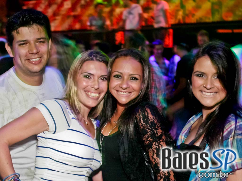 Clash Club realizou a festa Chocolate na véspera de feriado Clash Club realizou a festa Chocolate na véspera de feriado