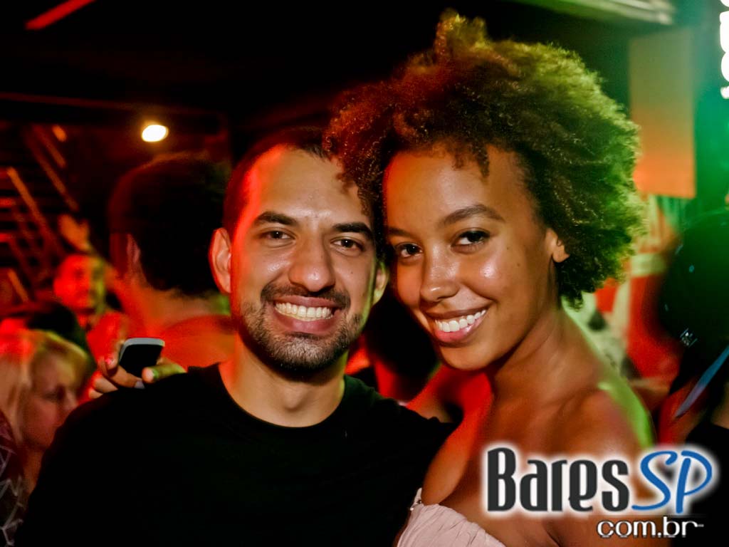 Clash Club realizou a festa Chocolate na véspera de feriado Clash Club realizou a festa Chocolate na véspera de feriado