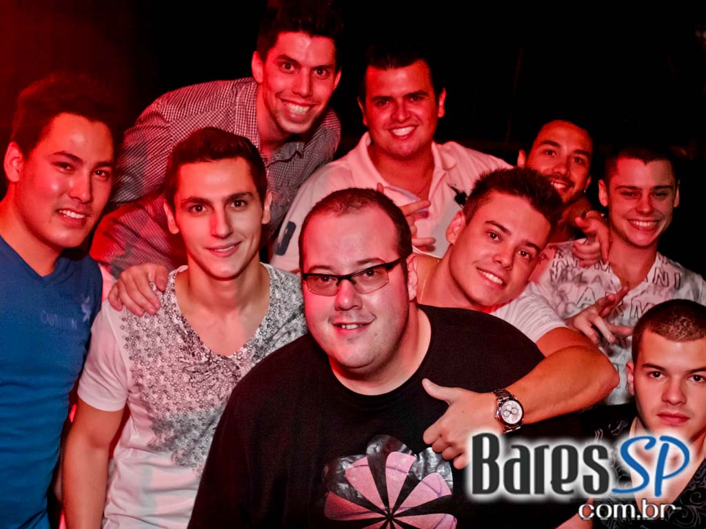 Clash Club realizou a festa Chocolate na véspera de feriado Clash Club realizou a festa Chocolate na véspera de feriado