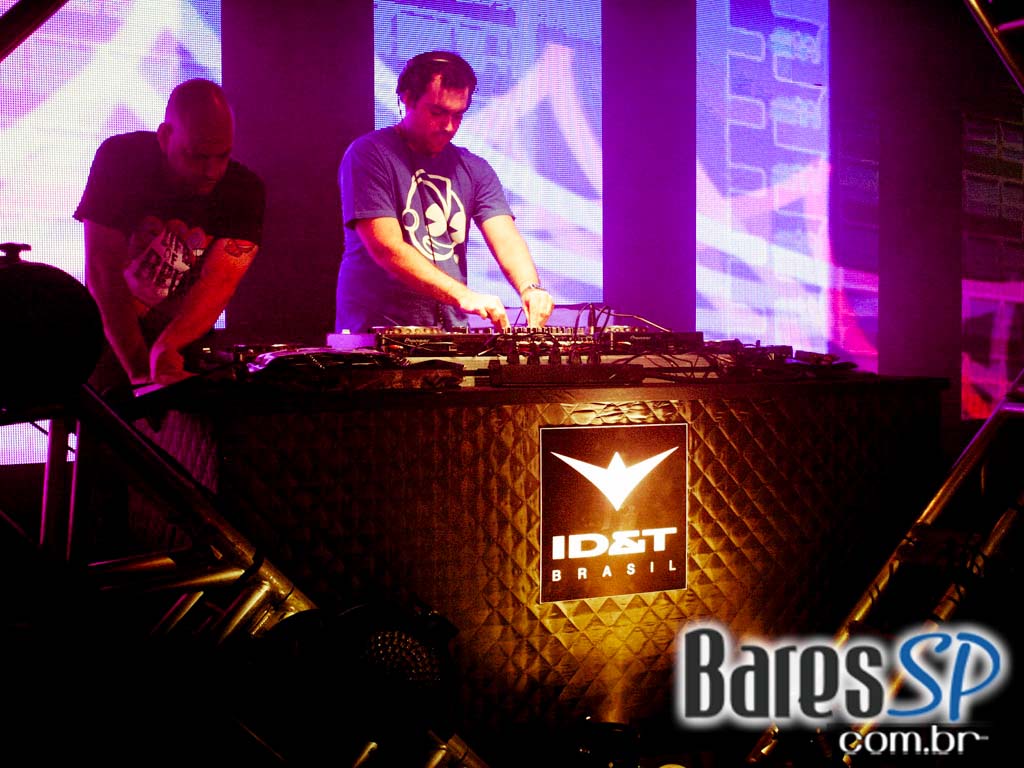 Festa de lançamento da Agência ID&T Brasil Festa de lançamento da Agência ID&T Brasil