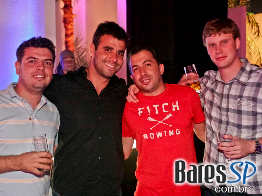 Festa de lançamento da Agência ID&T Brasil Festa de lançamento da Agência ID&T Brasil