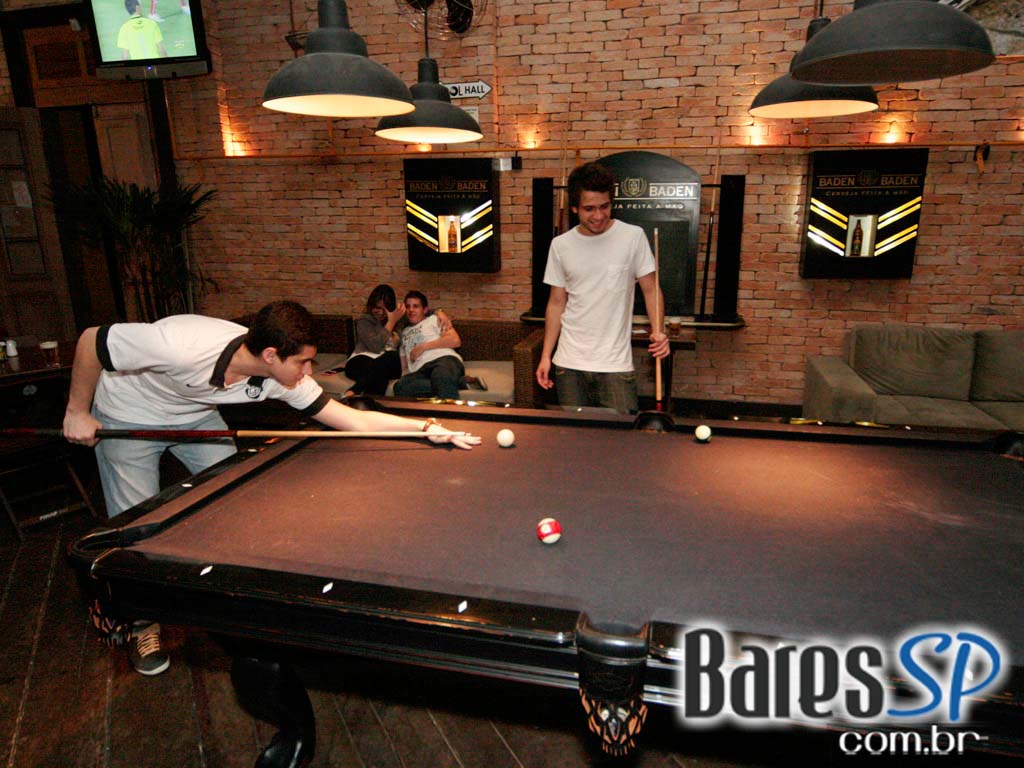 Quarta-feira foi dia de happy hour no Bar do Santa Quarta-feira foi dia de happy hour no Bar do Santa