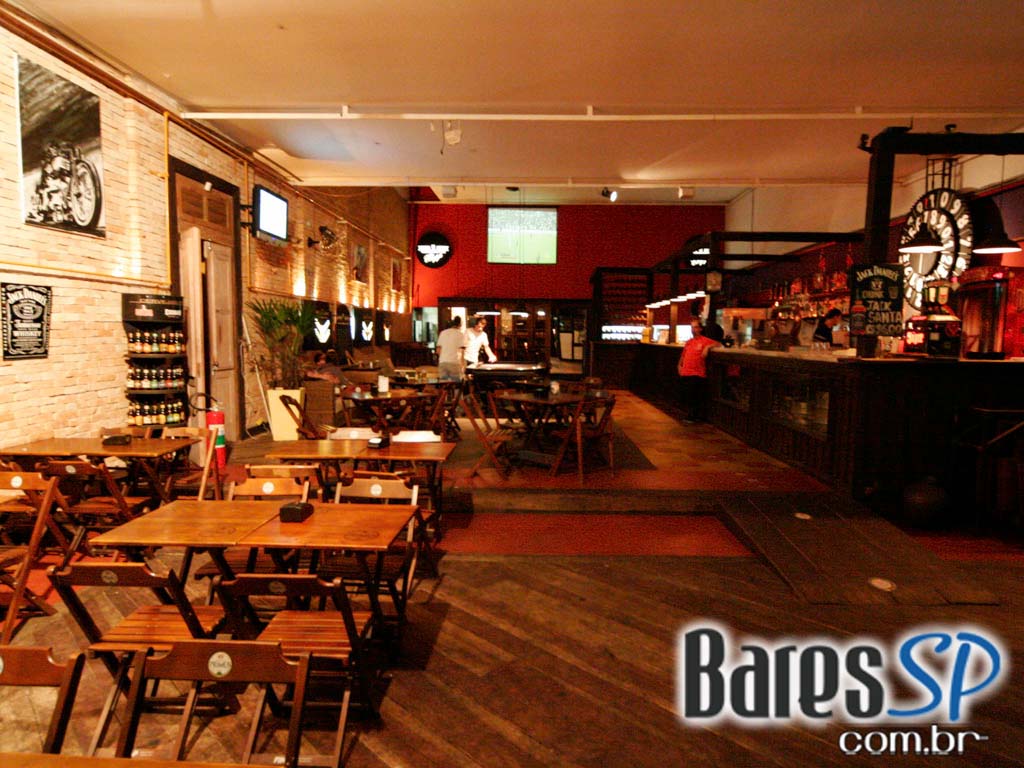 Quarta-feira foi dia de happy hour no Bar do Santa Quarta-feira foi dia de happy hour no Bar do Santa