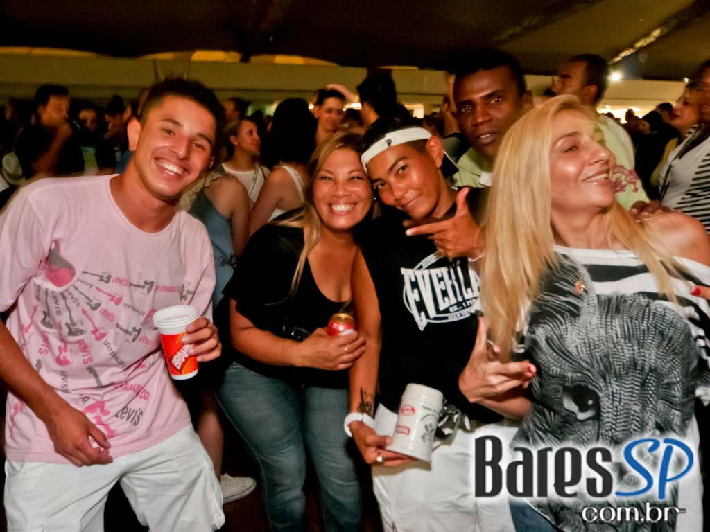 Show de Seu Jorge na Festa do Chopp da Vai Vai Show de Seu Jorge na Festa do Chopp da Vai Vai