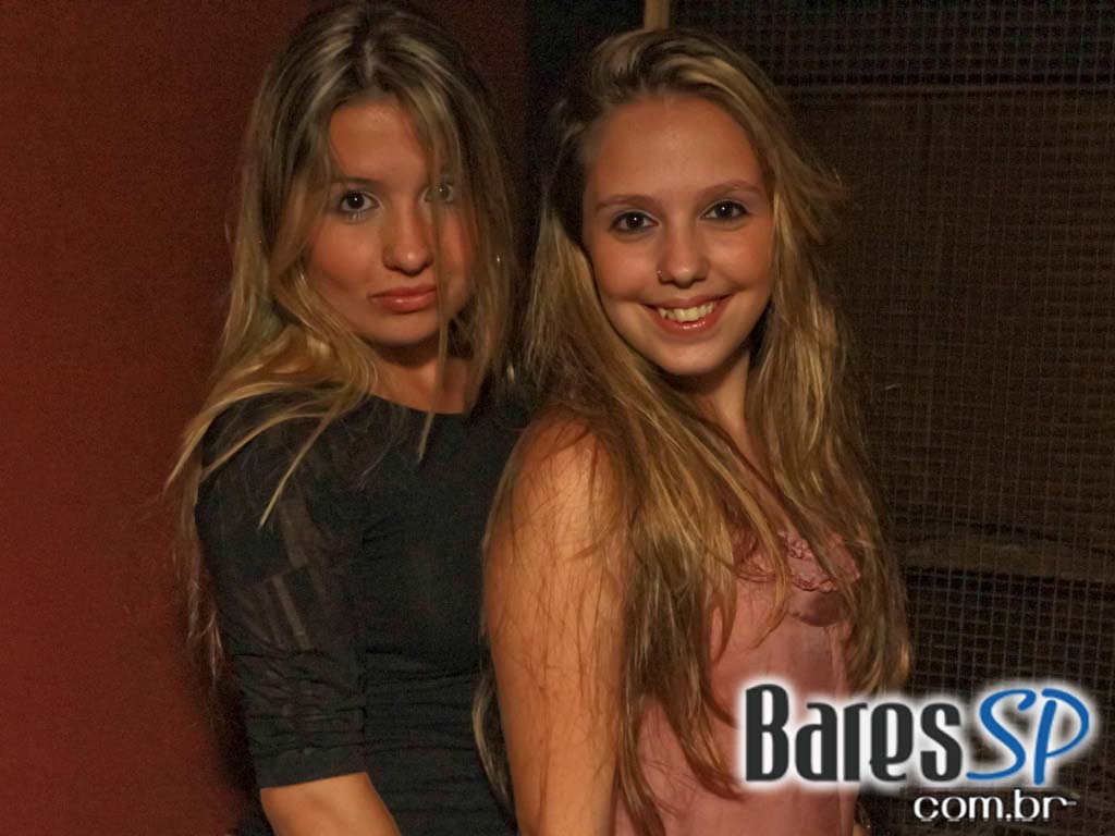 Inauguração do Burgues Bar aconteceu no sábado na Vila Olímpia Inauguração do Burgues Bar aconteceu no sábado na Vila Olímpia