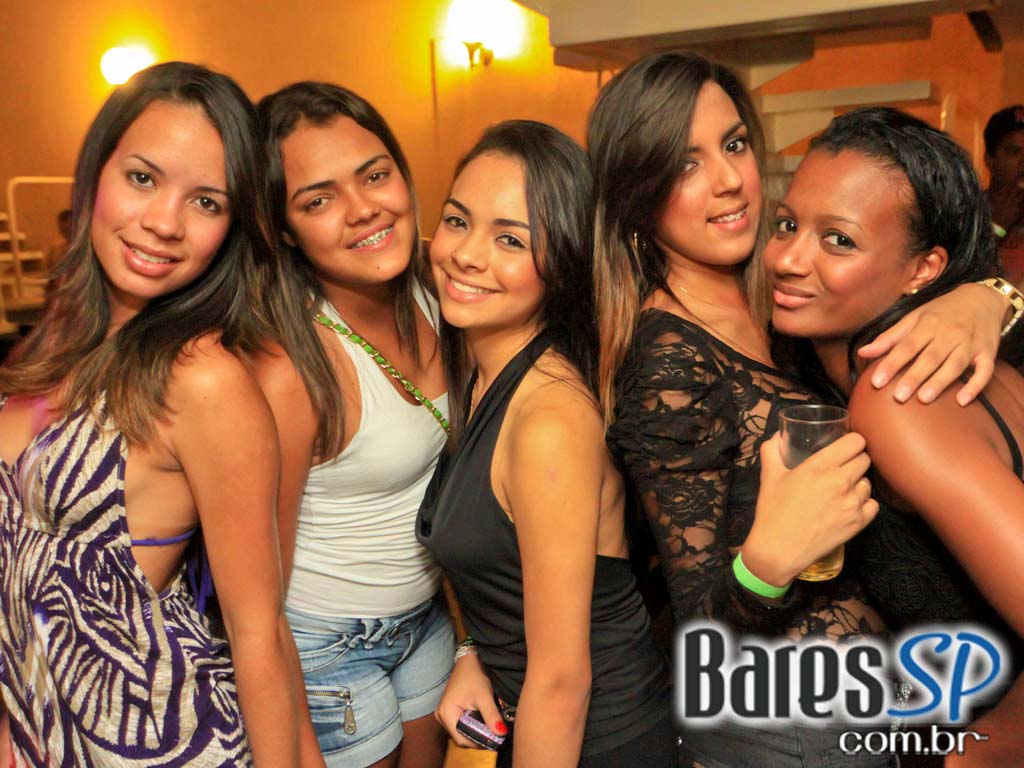 Happy Hour e atrações especiais na sexta-feira do Santa Olívia Happy Hour e atrações especiais na sexta-feira do Santa Olívia