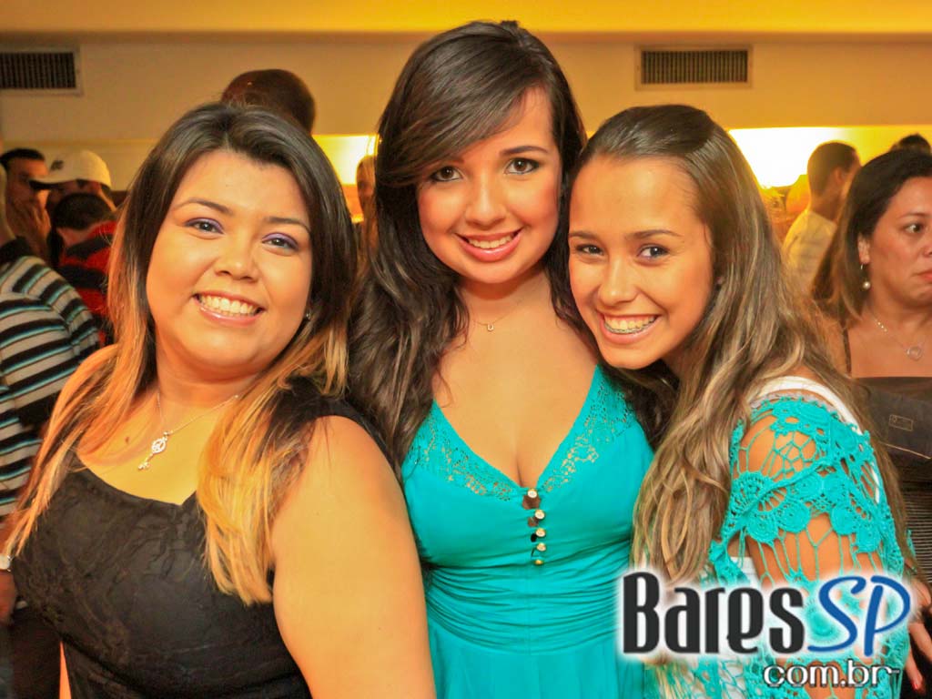 Happy Hour e atrações especiais na sexta-feira do Santa Olívia Happy Hour e atrações especiais na sexta-feira do Santa Olívia