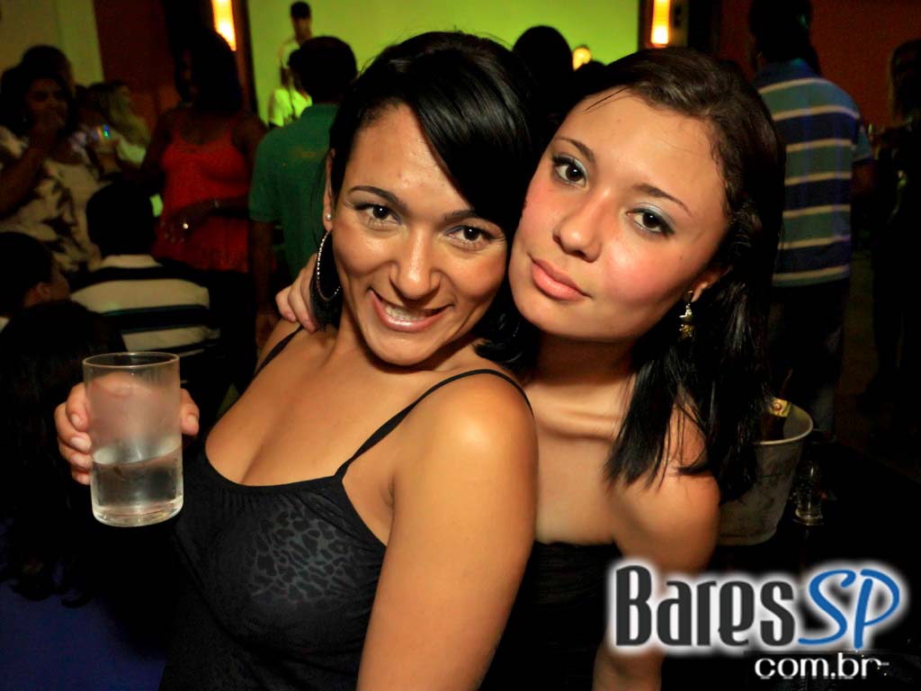 Happy Hour e atrações especiais na sexta-feira do Santa Olívia Happy Hour e atrações especiais na sexta-feira do Santa Olívia