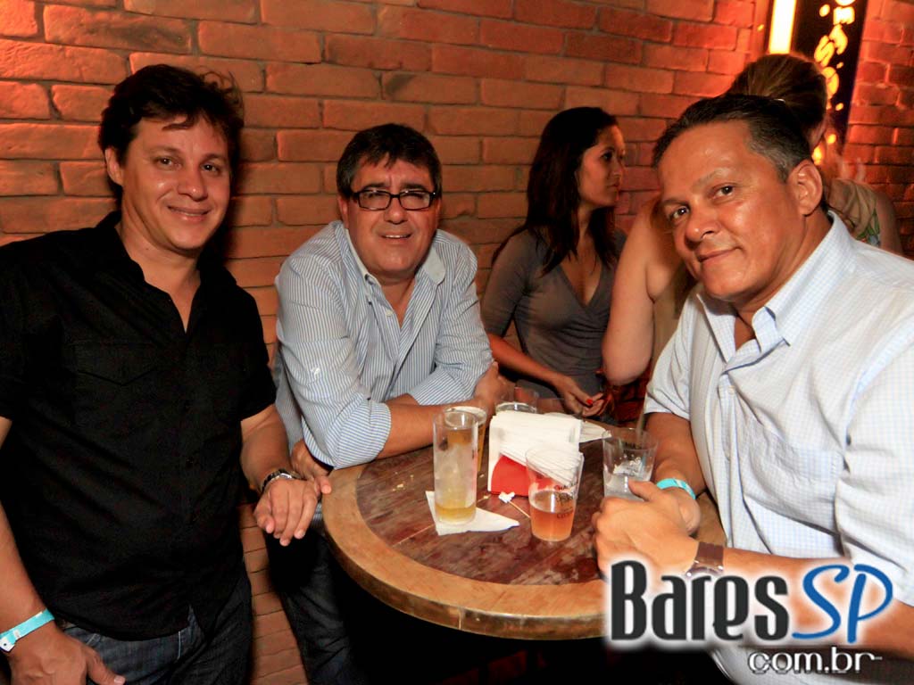 OFFSET a mais nova balada de São Paulo no bairro de Pinheiros OFFSET a mais nova balada de São Paulo no bairro de Pinheiros