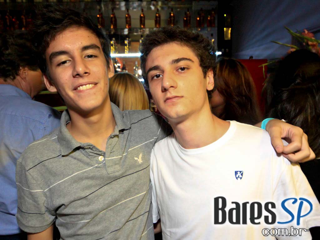 OFFSET a mais nova balada de São Paulo no bairro de Pinheiros OFFSET a mais nova balada de São Paulo no bairro de Pinheiros