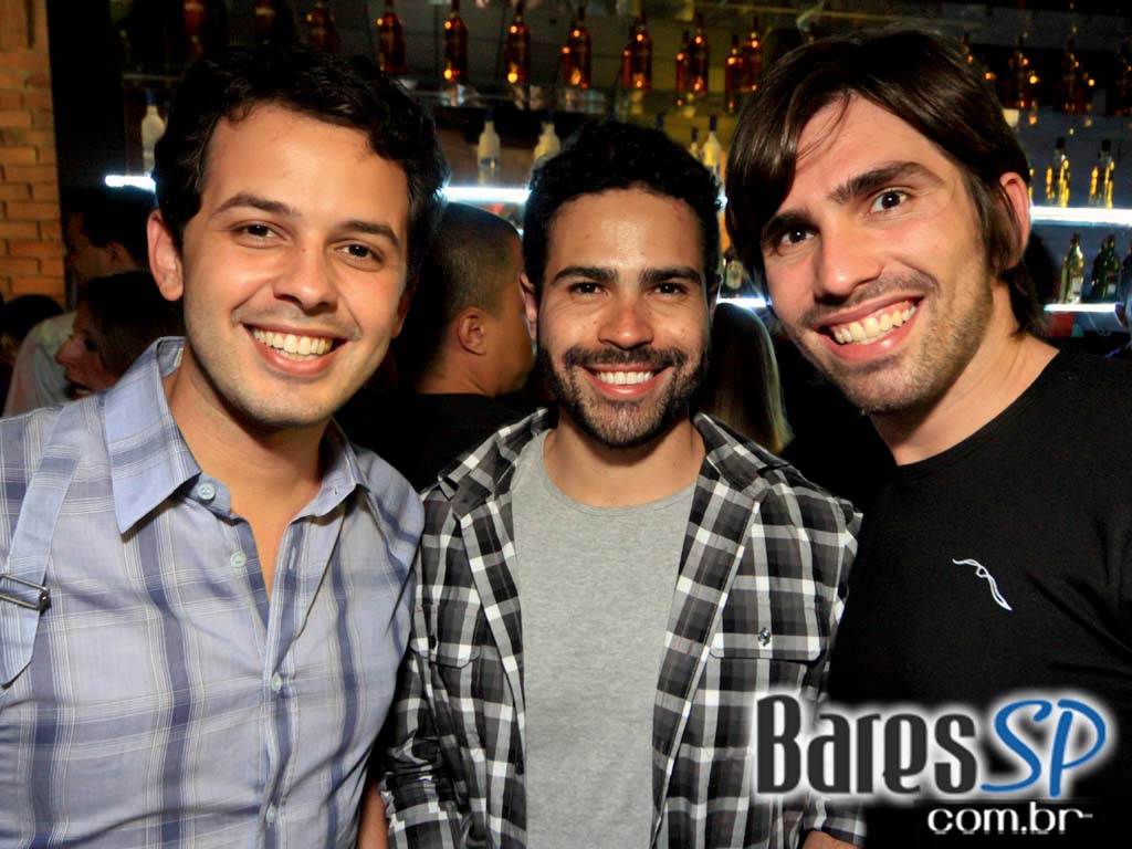 OFFSET a mais nova balada de São Paulo no bairro de Pinheiros OFFSET a mais nova balada de São Paulo no bairro de Pinheiros