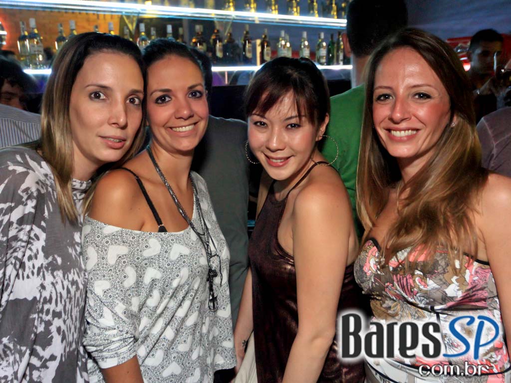 OFFSET a mais nova balada de São Paulo no bairro de Pinheiros OFFSET a mais nova balada de São Paulo no bairro de Pinheiros