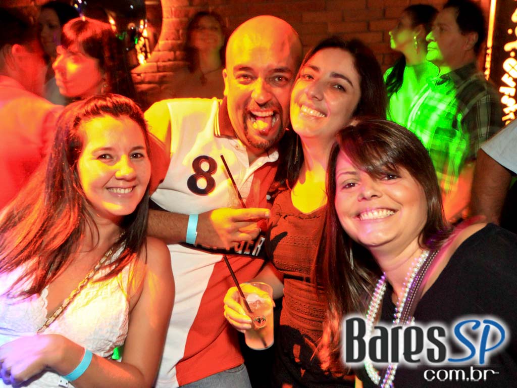 OFFSET a mais nova balada de São Paulo no bairro de Pinheiros OFFSET a mais nova balada de São Paulo no bairro de Pinheiros