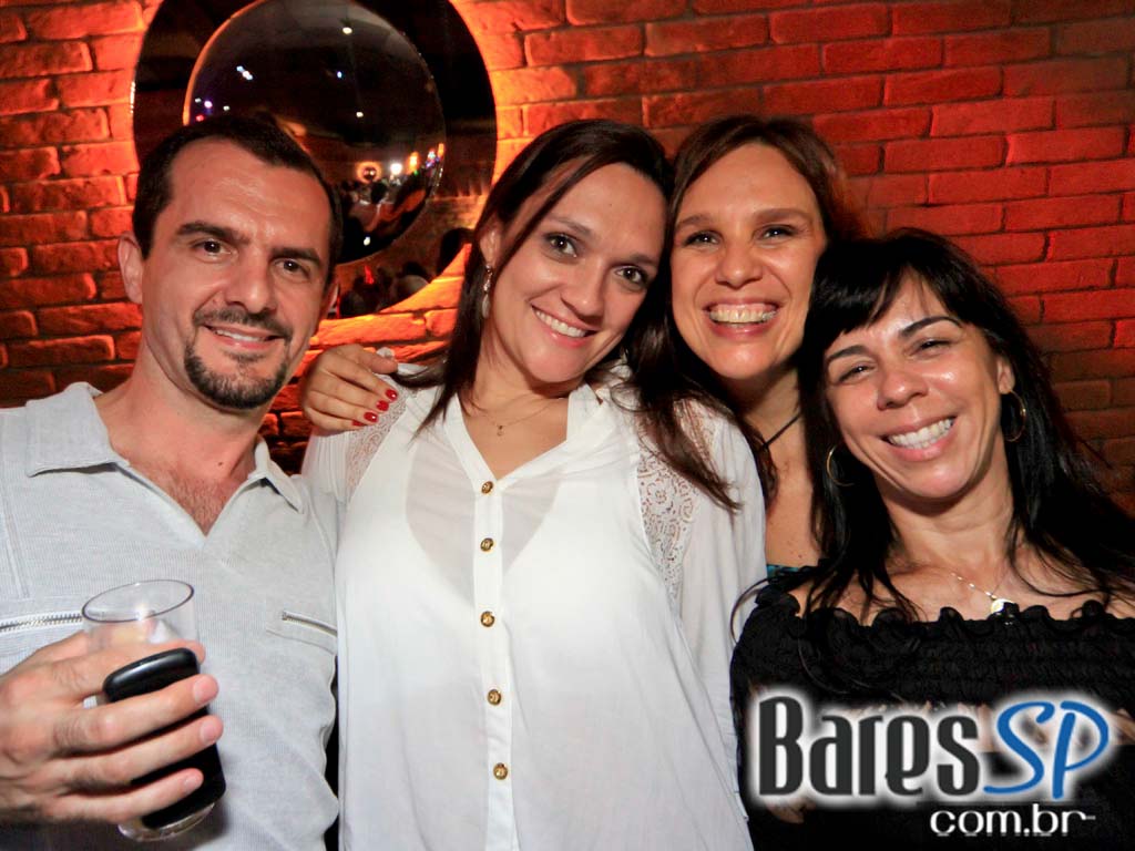 OFFSET a mais nova balada de São Paulo no bairro de Pinheiros OFFSET a mais nova balada de São Paulo no bairro de Pinheiros