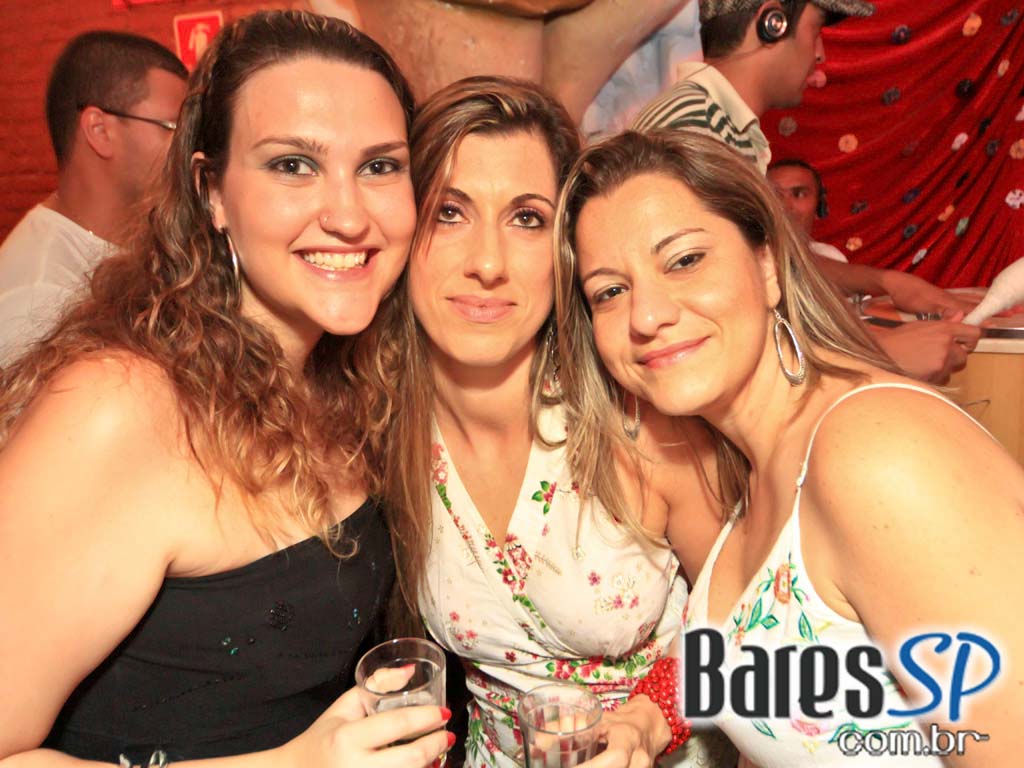 Macarronada, Futebol e Roda de Samba no Templo Bar Macarronada, Futebol e Roda de Samba no Templo Bar