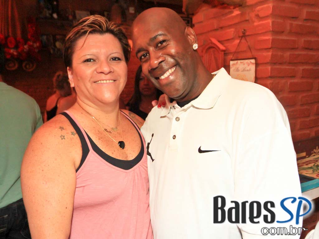 Macarronada, Futebol e Roda de Samba no Templo Bar Macarronada, Futebol e Roda de Samba no Templo Bar