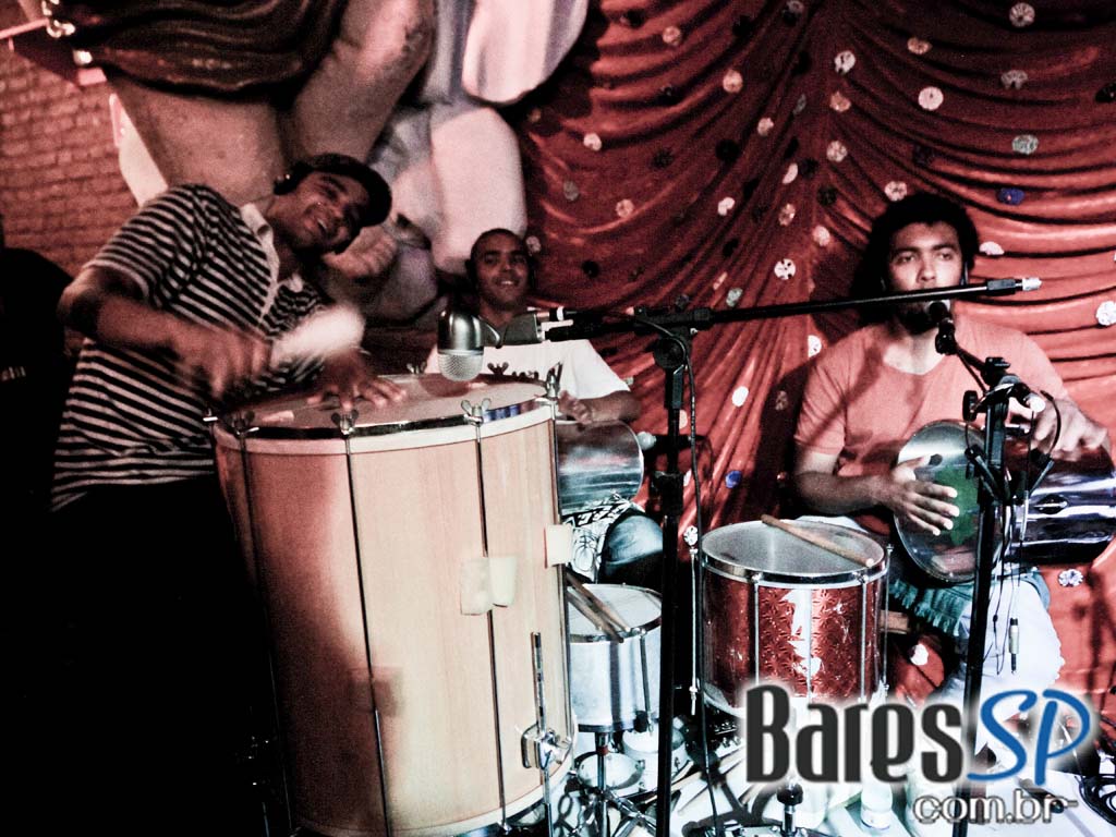 Macarronada, Futebol e Roda de Samba no Templo Bar Macarronada, Futebol e Roda de Samba no Templo Bar