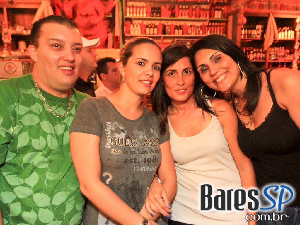 Macarronada, Futebol e Roda de Samba no Templo Bar Macarronada, Futebol e Roda de Samba no Templo Bar