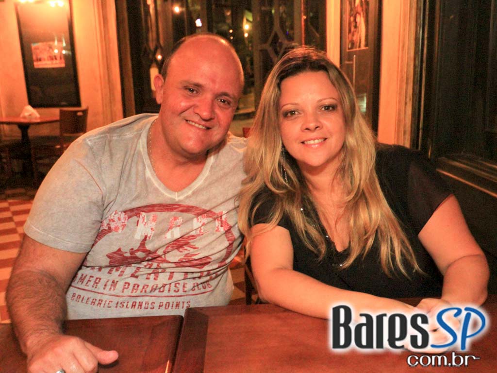 Cardápio variado de petiscos e bebidas no domingo da 1º Cervejaria da Mooca Cardápio variado de petiscos e bebidas no domingo da 1º Cervejaria da Mooca