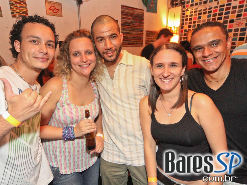 Banda Estilo Livre se apresentou no Diquinta na sexta-feira Banda Estilo Livre se apresentou no Diquinta na sexta-feira