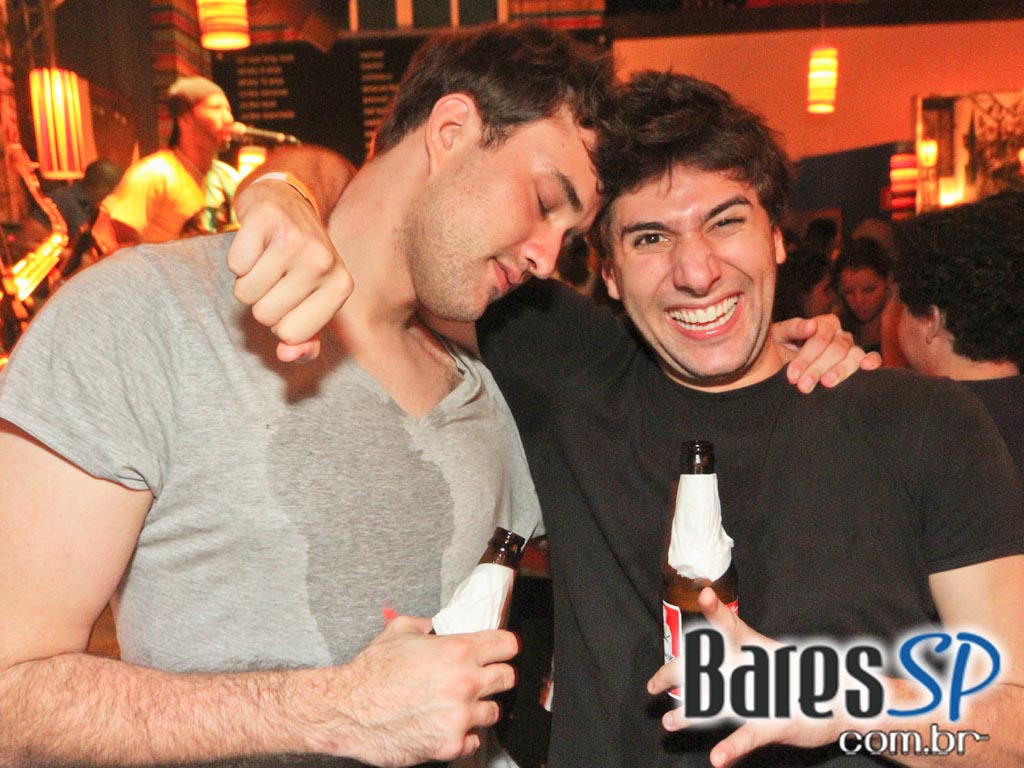 Banda Estilo Livre se apresentou no Diquinta na sexta-feira Banda Estilo Livre se apresentou no Diquinta na sexta-feira