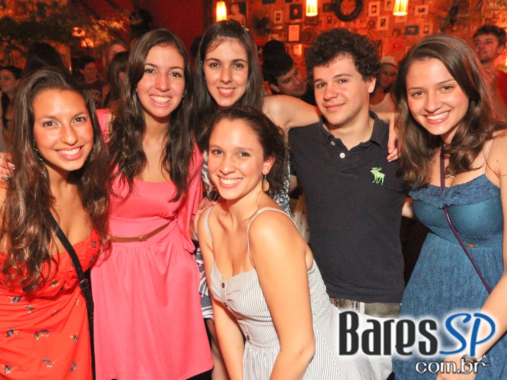 Banda Estilo Livre se apresentou no Diquinta na sexta-feira Banda Estilo Livre se apresentou no Diquinta na sexta-feira