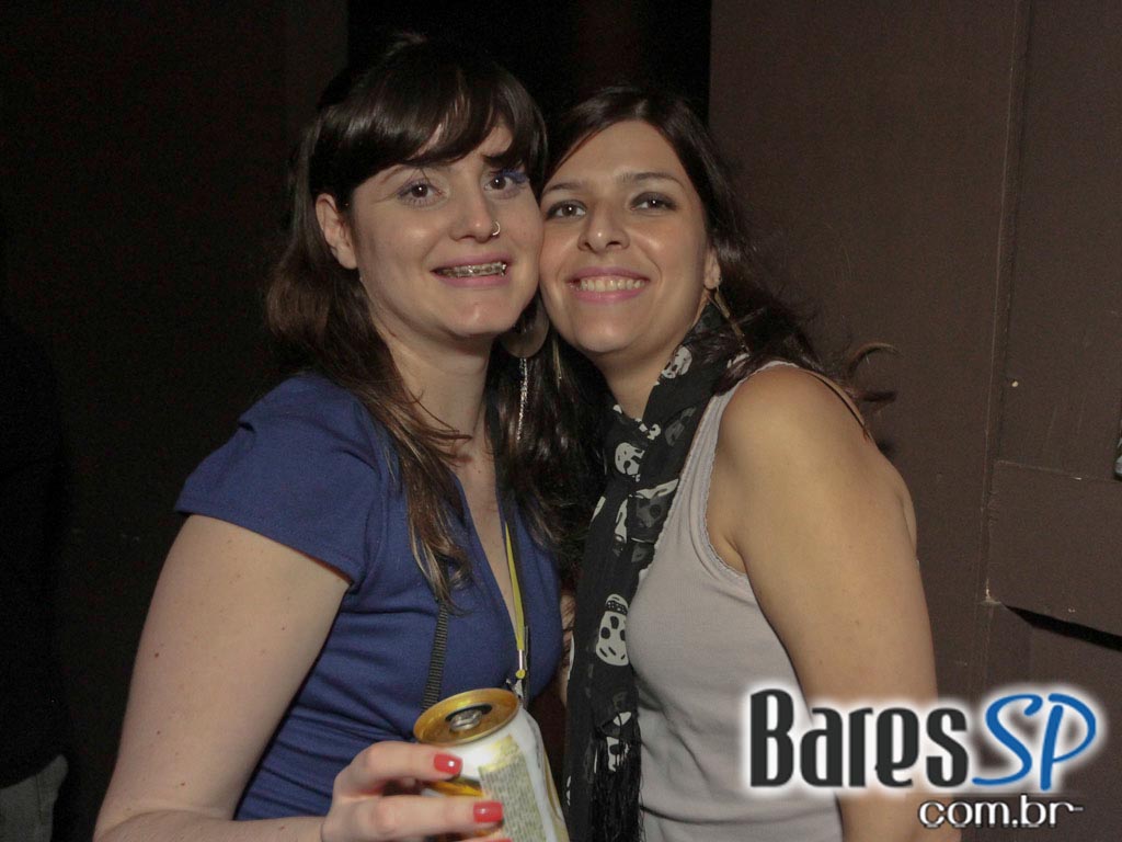 DJs convidados na noite de sexta-feira na The Week DJs convidados na noite de sexta-feira na The Week