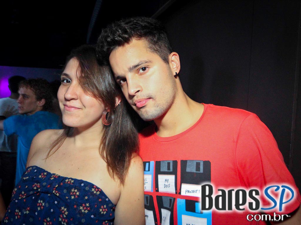 DJs convidados na noite de sexta-feira na The Week DJs convidados na noite de sexta-feira na The Week