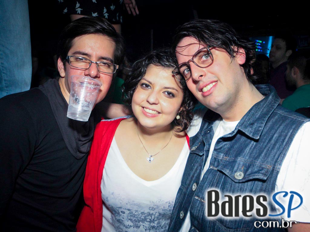 DJs convidados na noite de sexta-feira na The Week DJs convidados na noite de sexta-feira na The Week