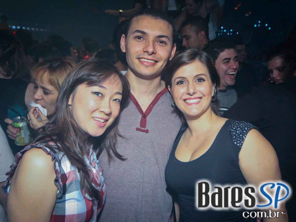 DJs convidados na noite de sexta-feira na The Week DJs convidados na noite de sexta-feira na The Week