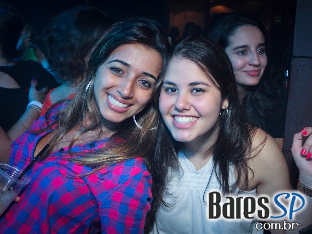 DJs convidados na noite de sexta-feira na The Week DJs convidados na noite de sexta-feira na The Week